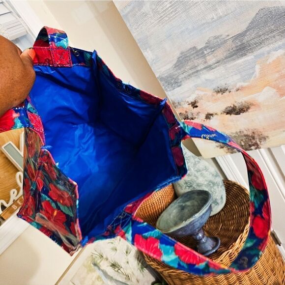 VTG Guam Pacific Ocean Hibiscus Balutan Small Picnic Tote Bag. - Picture 3 of 14